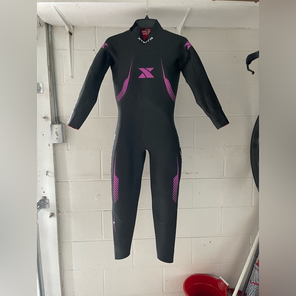 COPY - Women’s M/L Xterra Wetsuit